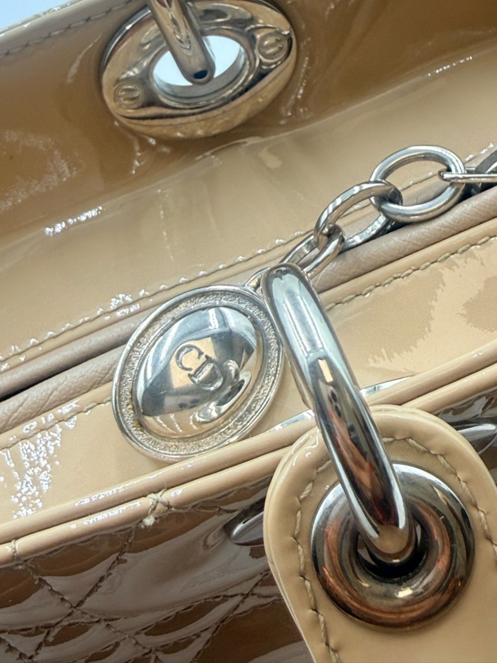 Lady Dior Biege Patent Large Bag - Picture 9 of 17